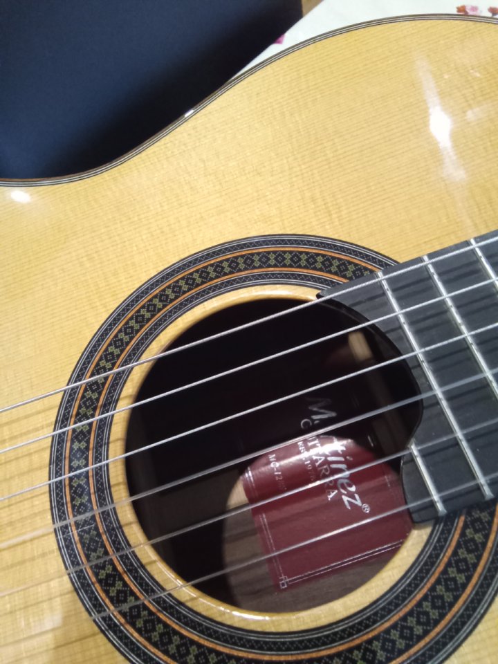 Guitarra Martínez de segunda mano · Foto 8 de 9 · Barcelona · 400 €