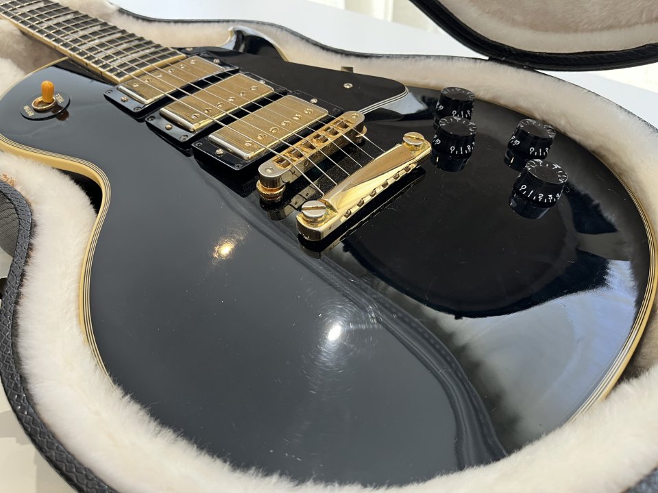 Gibson Les Paul Custom GOTW #46 (2007) – Ebony, 3 Humbuckers de segunda mano · Foto 2 de 10 · Bizkaia · 5500 €