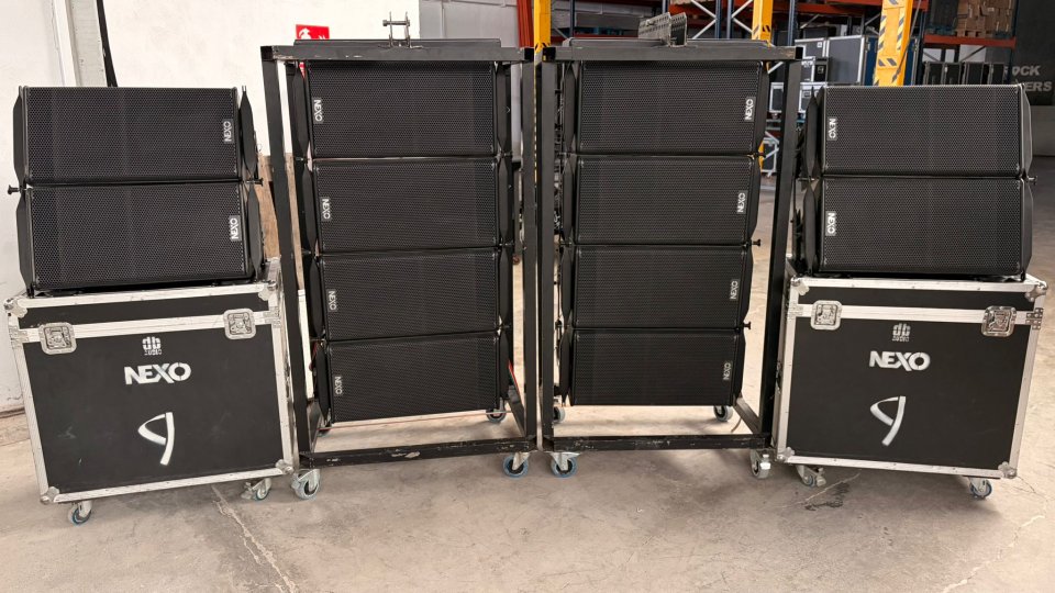 Equipo bi-amplificado ACTIVO NEXO GEO-S12 + RS18 + amplificación de segunda mano · Foto 2 de 7 · Murcia · 35000 €