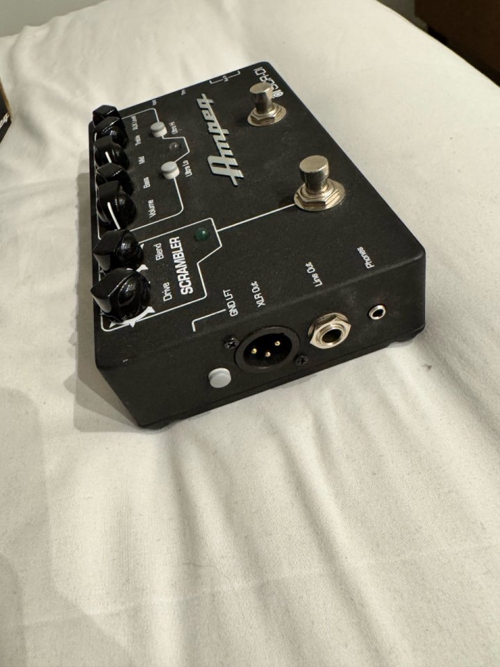 Ampeg SCR-DI de segunda mano · Foto 2 de 3 · Salamanca · 200 €
