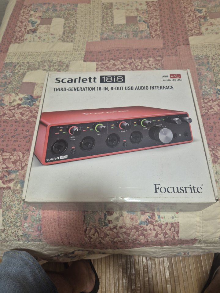Focusrite Scarlett 18i8 (3rd Gen) de segunda mano · Foto 4 de 4 · Barcelona · 300 €