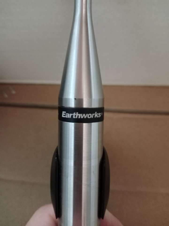 Micrófono de medición Earthworks M23