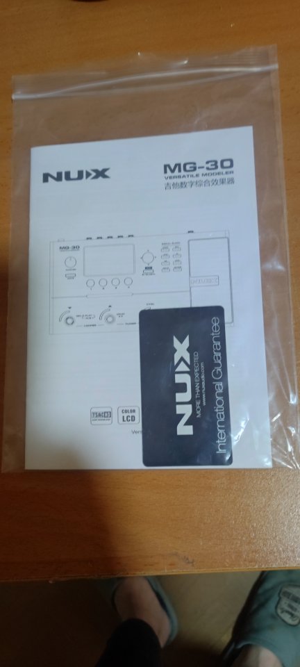 Multiefectos NUX MG 3O con EXTRAS de segunda mano · Foto 5 de 6 · Madrid · 200 €
