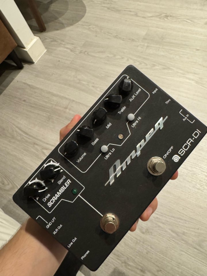 Ampeg SCR-DI de segunda mano · Foto 3 de 3 · Salamanca · 200 €