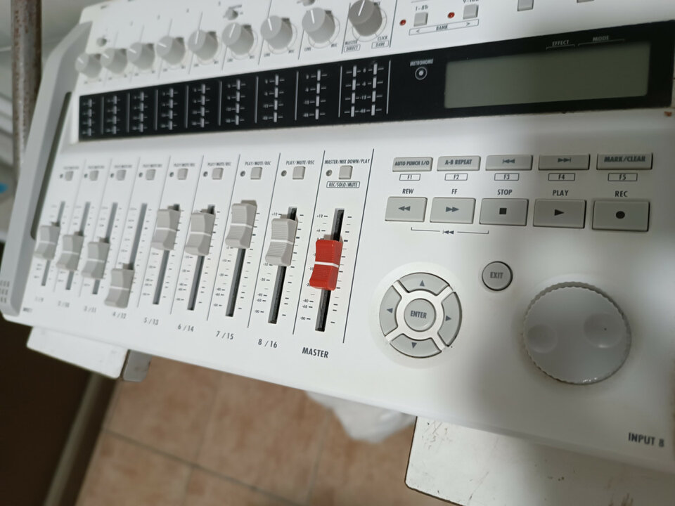 Grabador digital Zoom  R-16