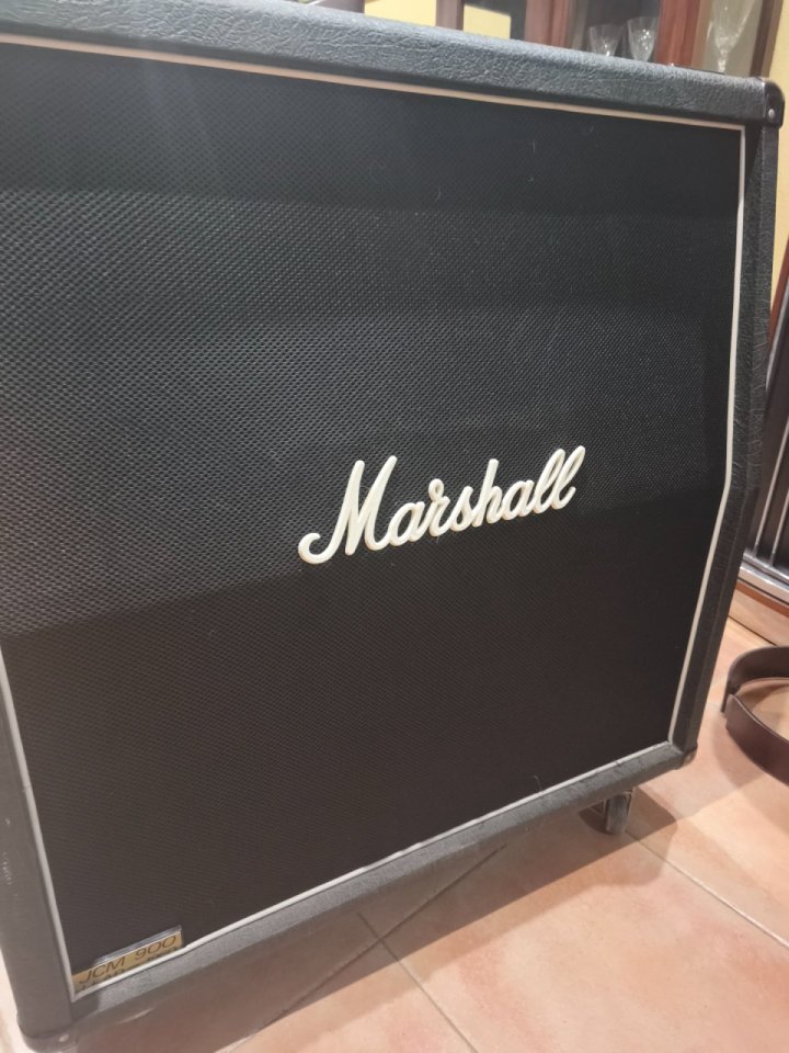 Marshall 1960A JCM900 4x12 Made in England de segunda mano · Foto 1 de 4 · Alicante · 500 €