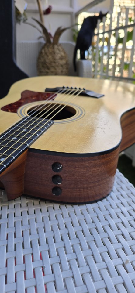 Guitarra Electroacústica Taylor