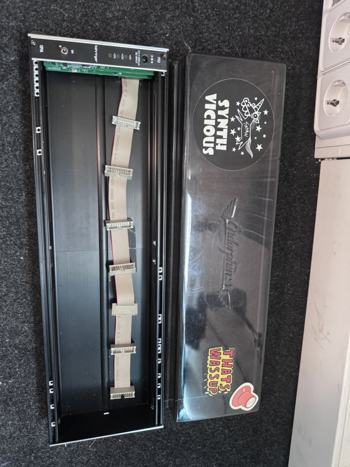 Modulos Eurorack y Cases de segunda mano · Foto 1 de 9 · Madrid · 999 €