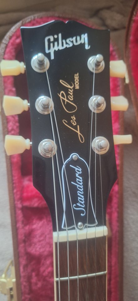 Gibson Les Paul Standard 50's Inverness Green de segunda mano · Foto 7 de 10 · Asturias · 1700 €