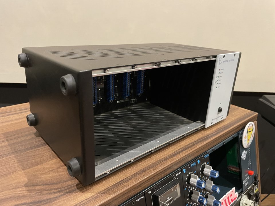 Rupert Neve R6 Lunchbox de segunda mano · Foto 3 de 5 · Valencia · 400 €