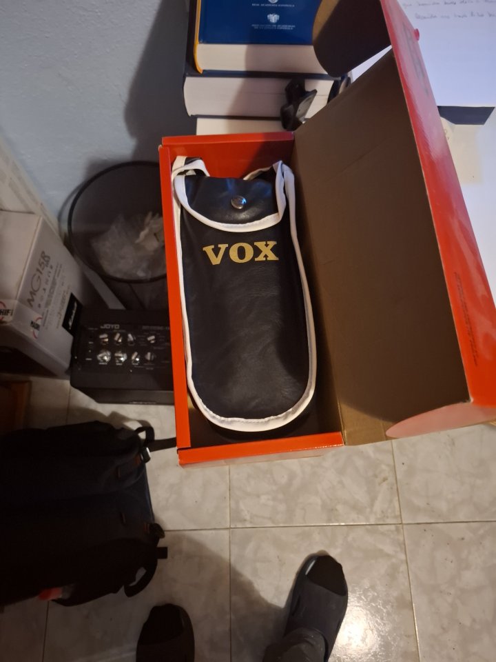 Vendo WHA WHA de la marca VOX