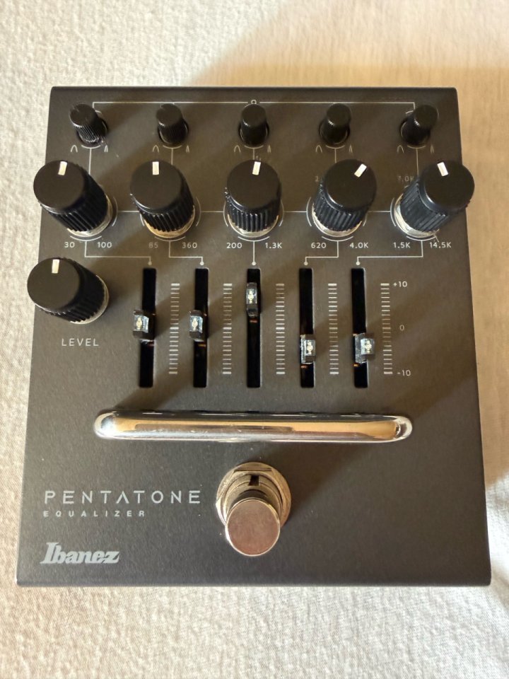 Ibanez Pentatone EQ de segunda mano · Foto 1 de 7 · Valencia · 90 €