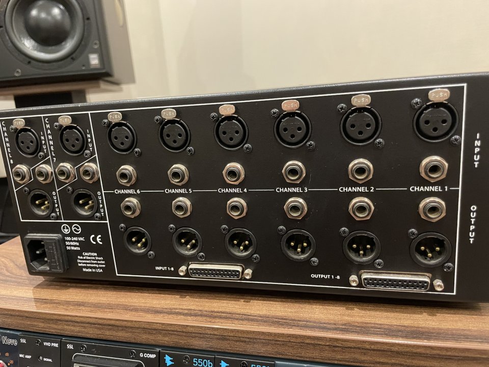 Rupert Neve R6 Lunchbox de segunda mano · Foto 5 de 5 · Valencia · 400 €