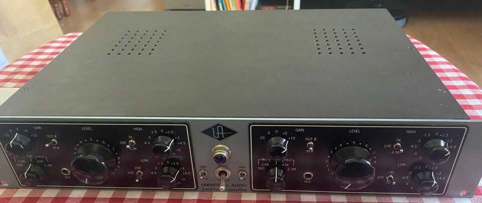 Preamplificador dual Universal Audio 2-610