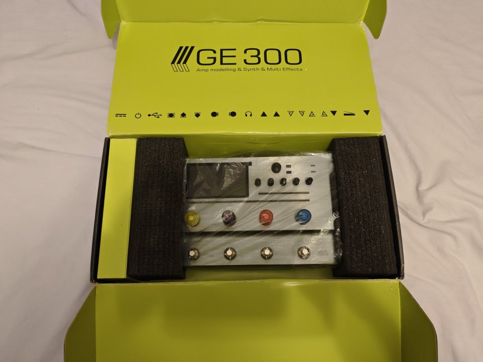 Mooer ge 300 de segunda mano · Foto 3 de 6 · Sevilla · 320 €