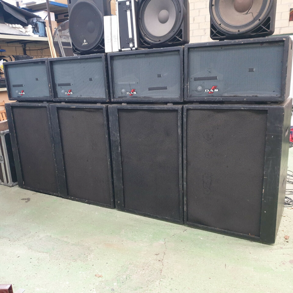 2 sistemas Das audio 6400W