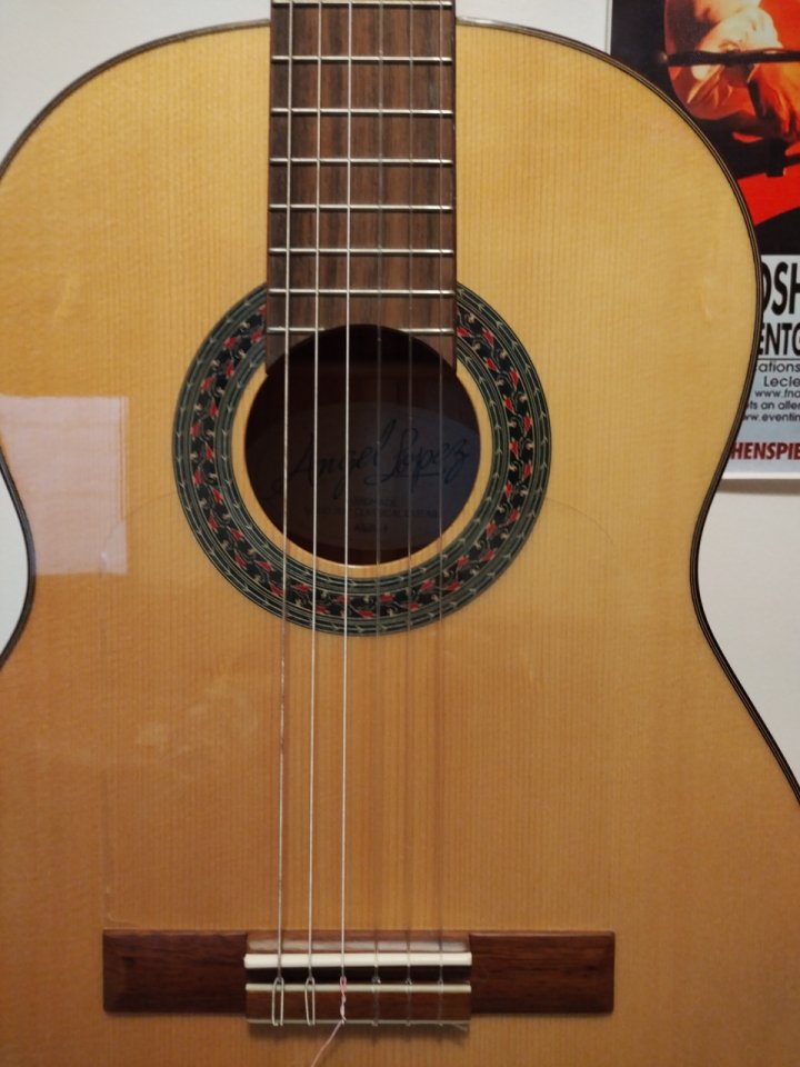 Guitarra albillo de segunda mano · Foto 2 de 10 · Barcelona · 290 €