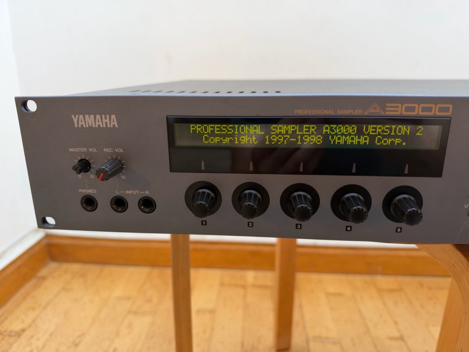 Yamaha A3000 Sampler v2 de segunda mano · Foto 2 de 4 · Zamora · 250 €
