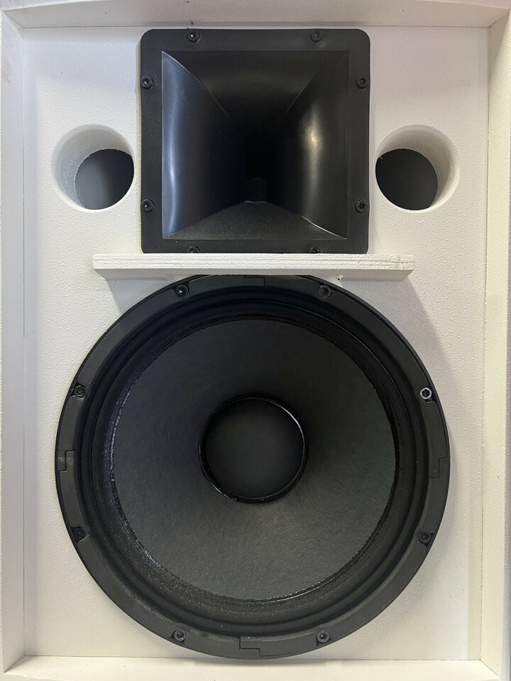 Altavoces Ecler pasivos (install) nuevos.