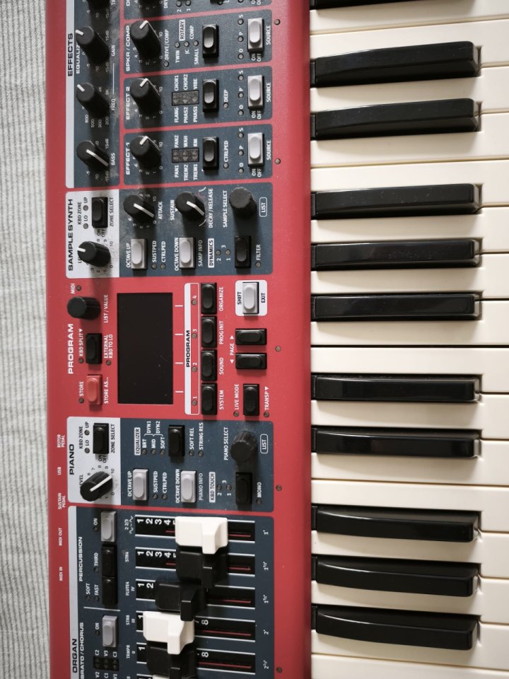 Nord Electro 6D 61 (2023) + Factura