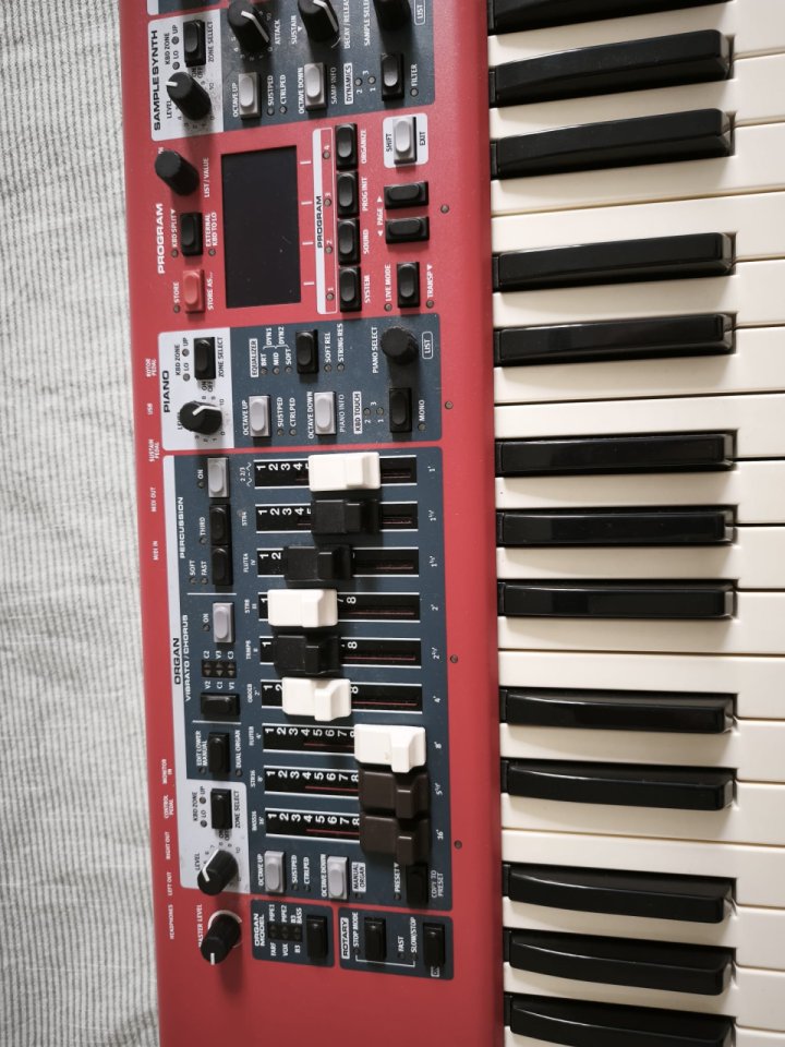 Nord Electro 6D 61 (2023) + Factura