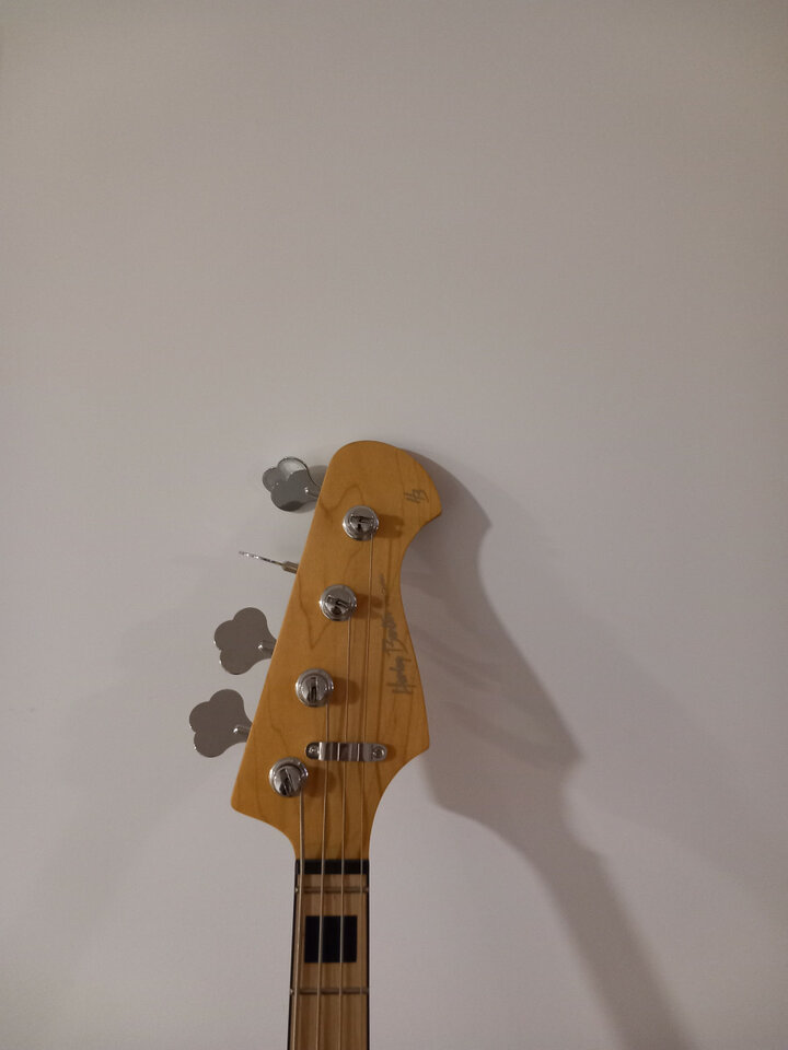 Cambio jazz bass