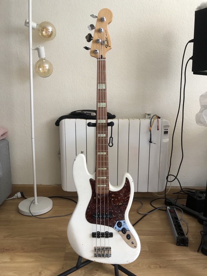Fender JazzBass Made in Mexico Relicada