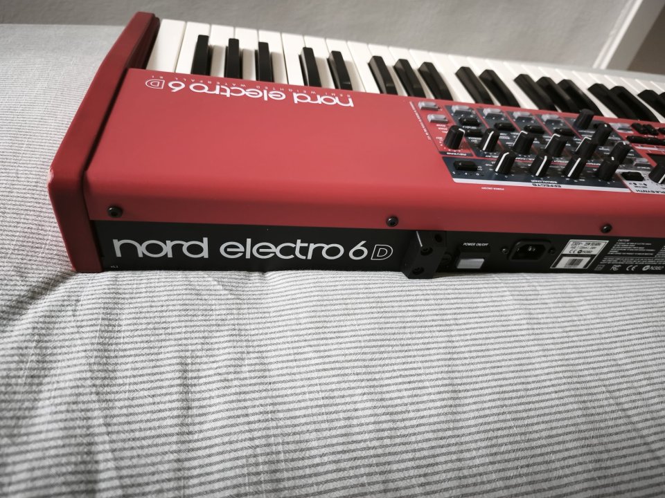 Nord Electro 6D 61 (2023) + Factura