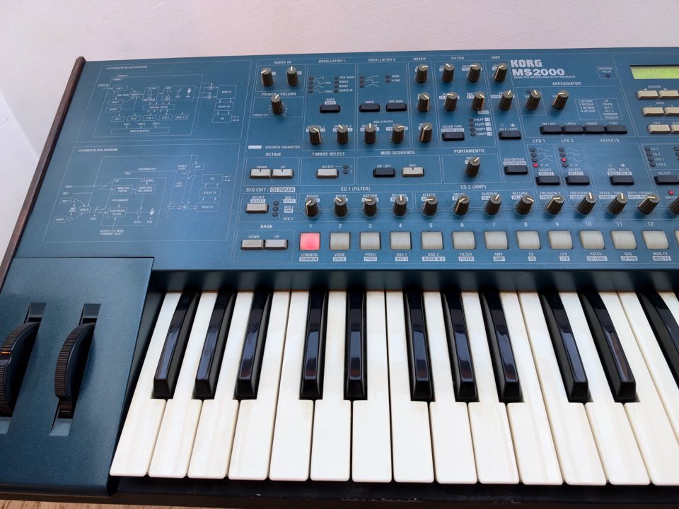 Korg MS2000 de segunda mano · Foto 1 de 4 · Zamora · 550 €