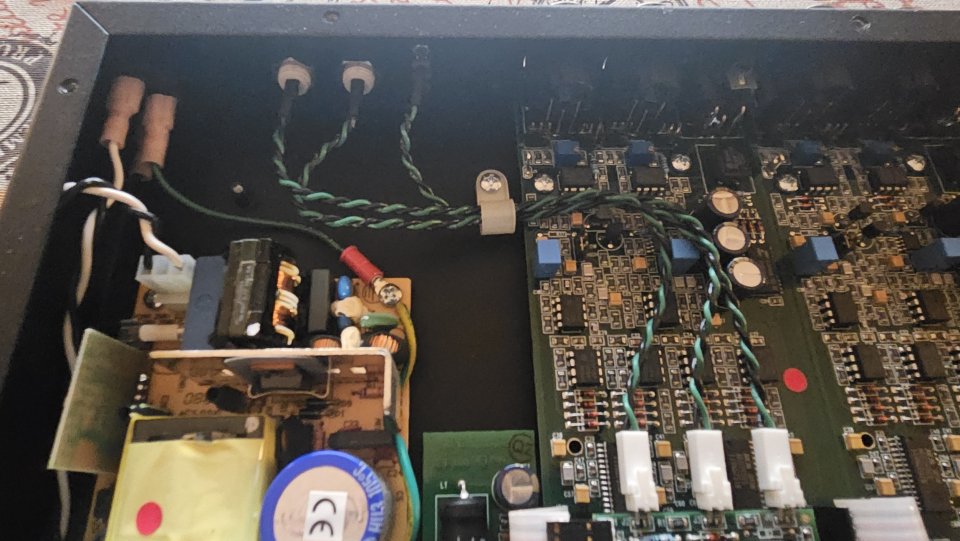 LavryBlue 4496 con 4 AD y 4 DA