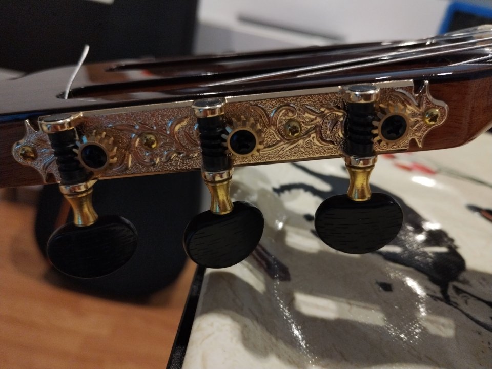 Guitarra albillo de segunda mano · Foto 8 de 10 · Barcelona · 290 €