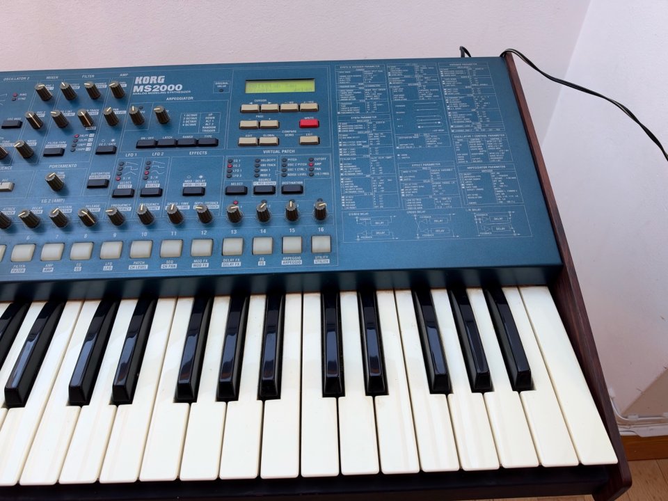 Korg MS2000 de segunda mano · Foto 2 de 4 · Zamora · 550 €