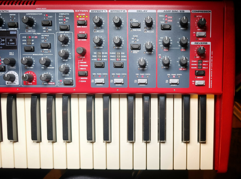 NORD STAGE 3 - COMPACT de segunda mano · Foto 4 de 10 · Madrid · 2600 €