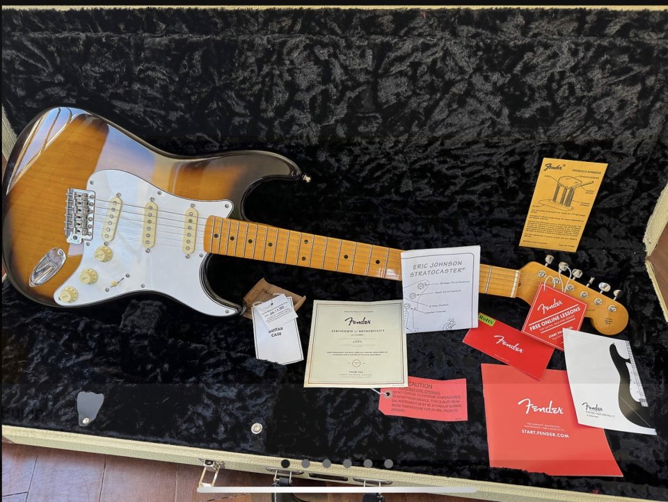 Fender stratocaster EJ 2023