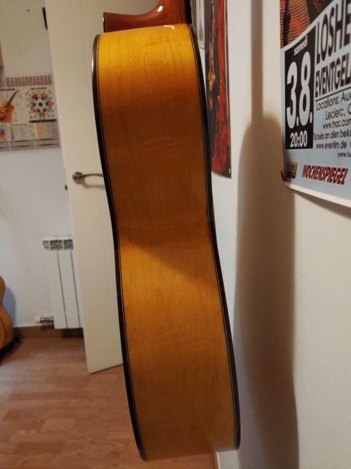 Guitarra albillo de segunda mano · Foto 9 de 10 · Barcelona · 290 €