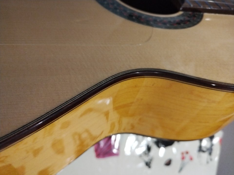 Guitarra albillo de segunda mano · Foto 10 de 10 · Barcelona · 290 €
