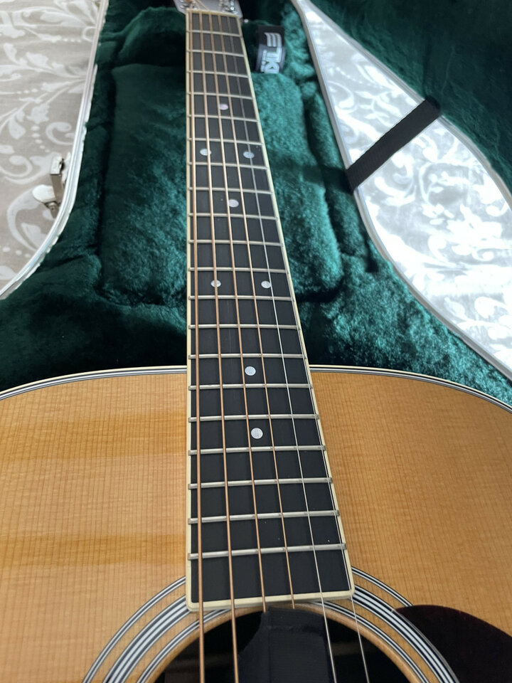 Martin D35