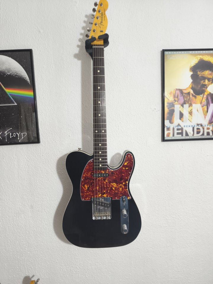 Fender Telecaster American Vintage Custom 62 Negra de segunda mano · Foto 1 de 9 · Málaga · 2000 €