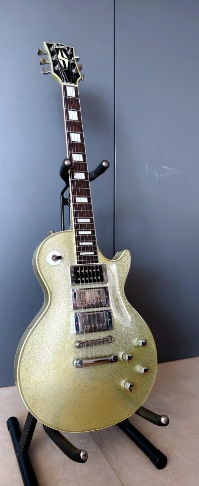 Burny RLC Silver Sparkle MIJ 90s – 3 humbuckers VH-1 – usada por Uzzhuaïa de segunda mano · Foto 3 de 10 · Valencia · 1500 €