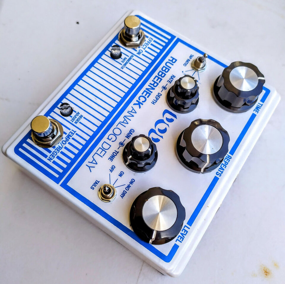 DOD Rubberneck Analog Delay con el FSX3 footswitch