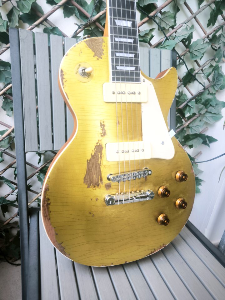 Les Paul Gold top Heavy Relic + Mojo Pickups + Extras ¡ENVÍO INCLUIDO! de segunda mano · Foto 2 de 7 · Murcia · 450 €