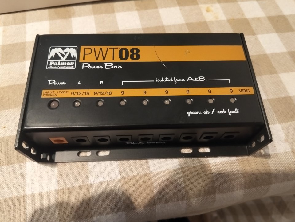 PALMER POWER SUPPLY PWT08 (2000mA) de segunda mano · Foto 1 de 3 · Barcelona · 80 €