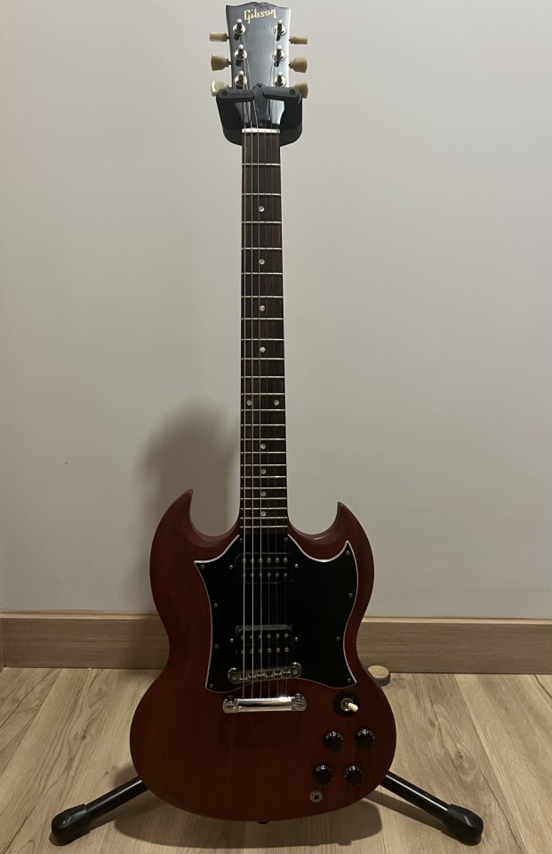 Gibson SG special worn cherry