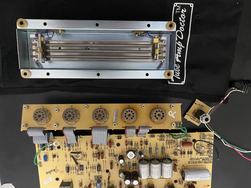 Placa con circuito y tanque de reverb Fender blues junior de segunda mano · Foto 4 de 4 · Madrid · 100 €