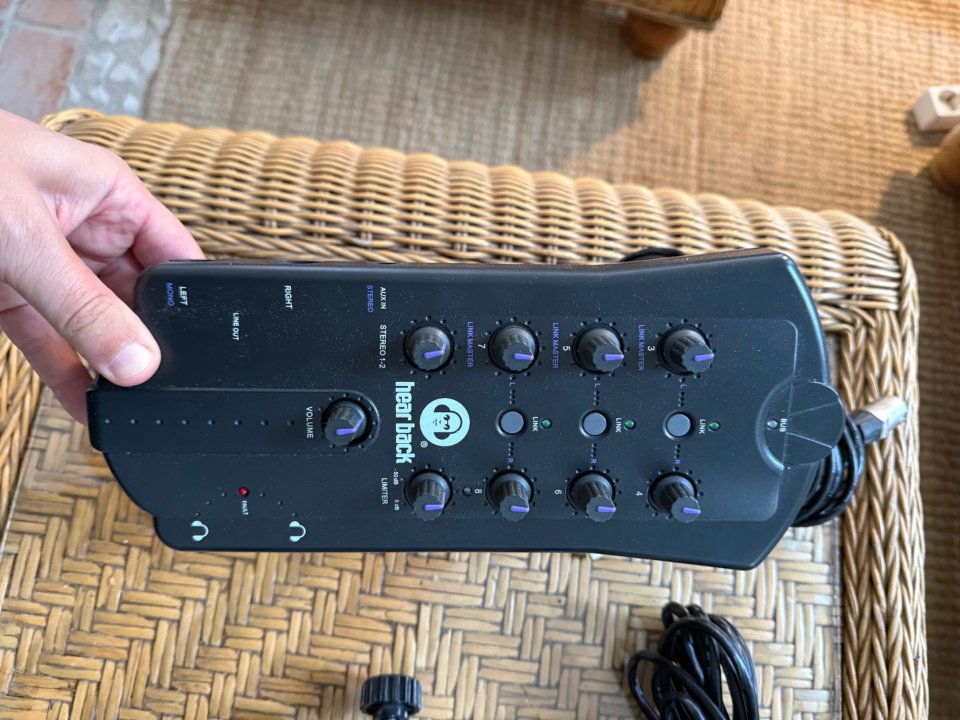 Sistema de Monitorización Hear Back Technologies – Hub + 3 Mixers