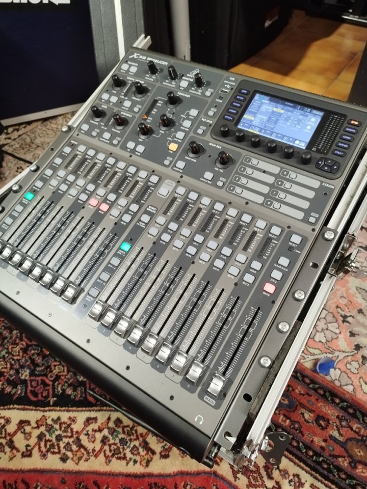 Behringer X32 Producer. EN GARANTIA
