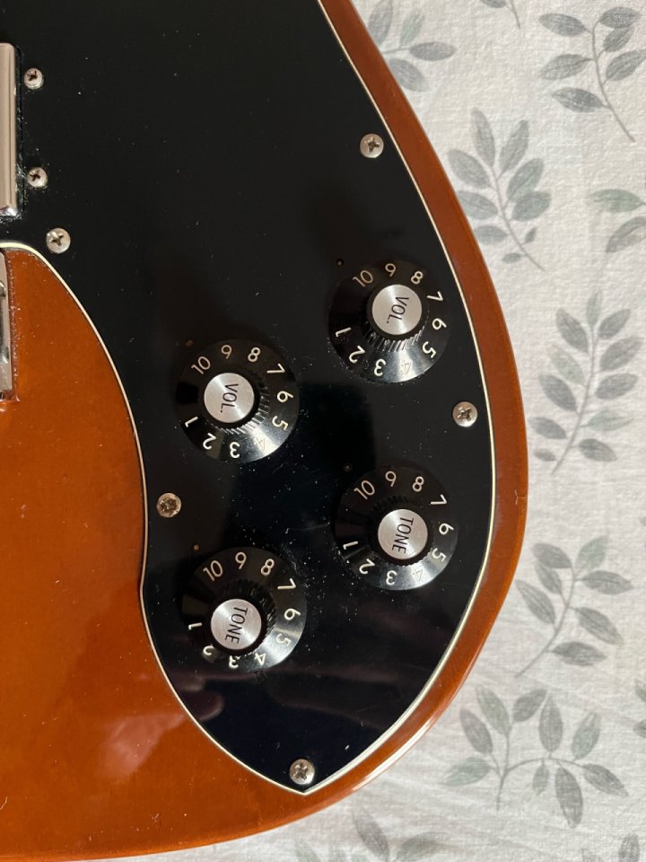 Fender Telecaster Deluxe de segunda mano · Foto 5 de 10 · Valencia · 1050 €