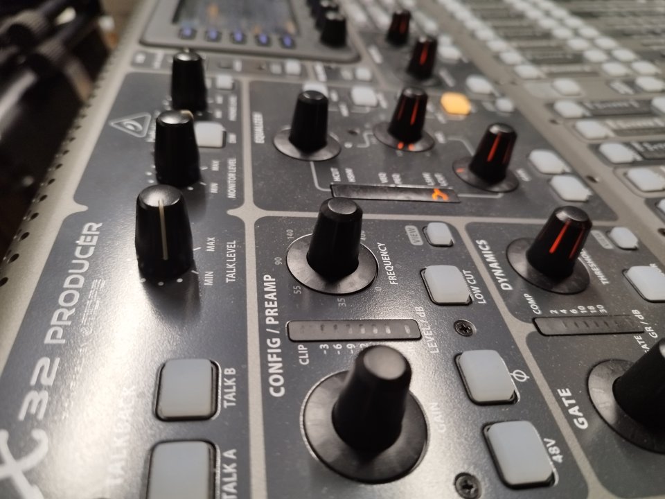 Behringer X32 Producer. EN GARANTIA