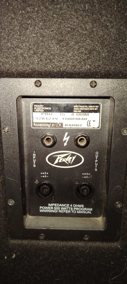 Peavey PRO-15 y Sub PRO-15