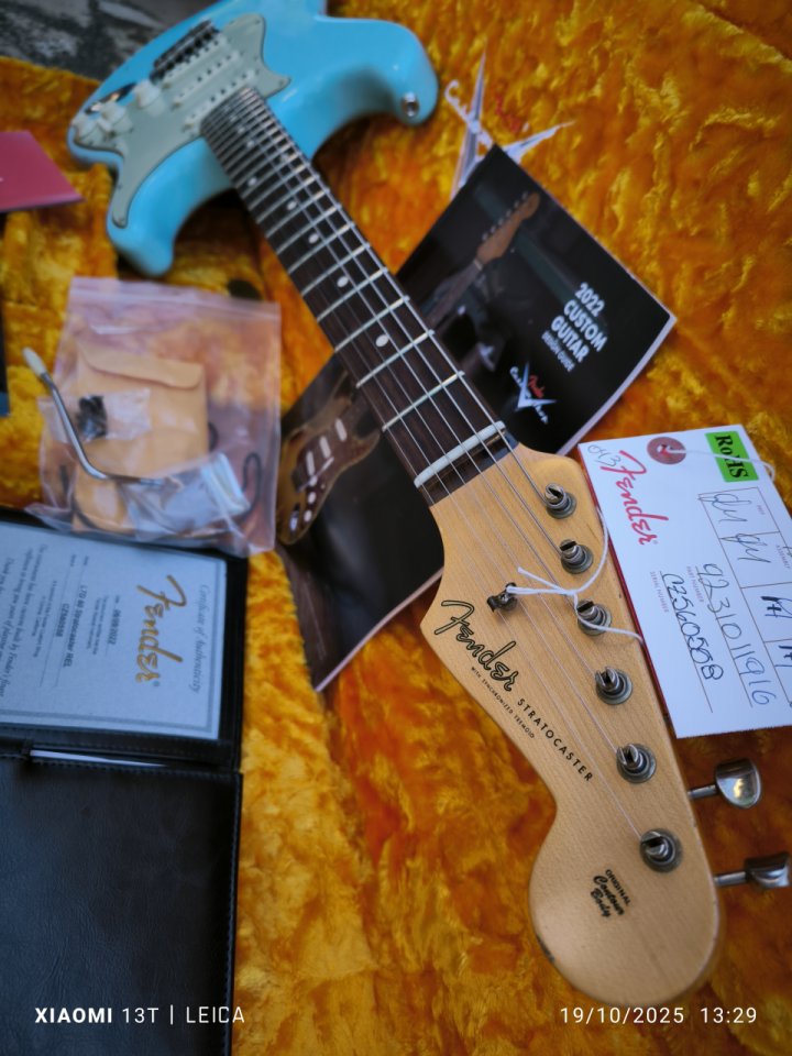 Fender Stratocaster Custom shop 60's REL x Gibson 335/345